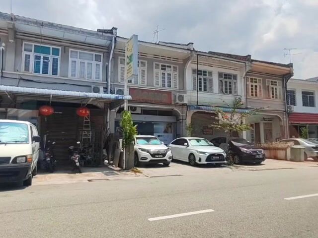 Video Image 1