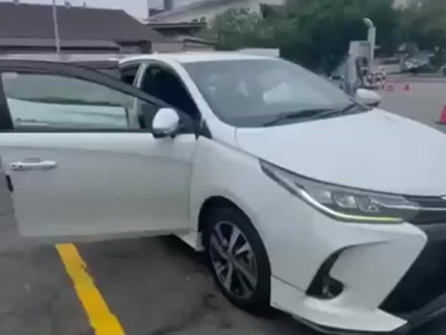 2023 Toyota YARIS 1.5 FULL SPEC FACELIFT (A) 44KKM - 1