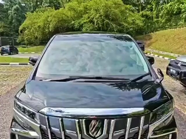 ON THE ROAD 2017 Toyota ALPHARD 2.5 2.5 SC (A) - 1