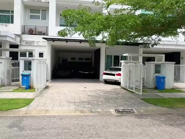 Video Image 1