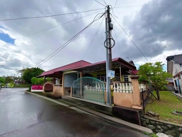 Video Image 1