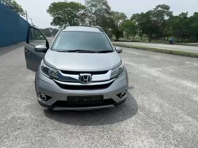 2018 Honda BR-V 1.5 V -- (A) Free warrenty 3 years - 1