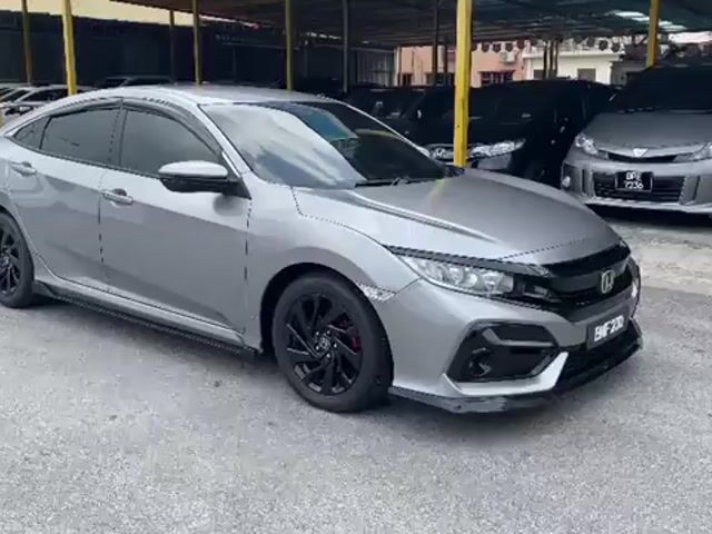 2017Honda CIVIC 1.8 (A) TC/PREMIUM/3YRS WARRANTY - 1