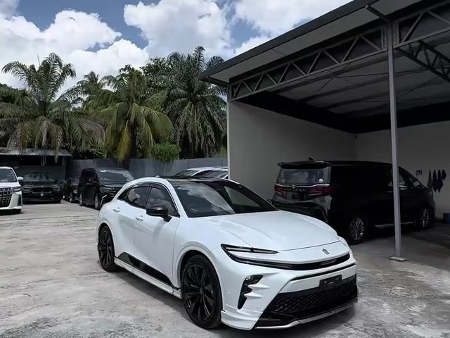 2024 Toyota CROWN 2.5 SPORT Z MODELLISTA 5A 2K KM - 1