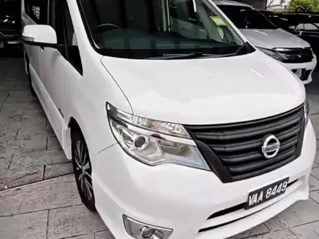 ON THE ROAD 2017 Nissan SERENA 2.0 - 1