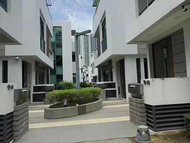 Video Image 1