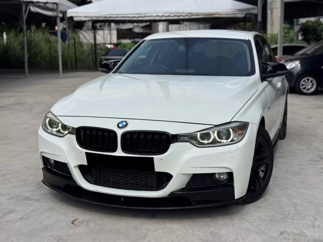 Bmw 320i M SPORTS 2.0 (A) FULL LOAN / 3YRS WARANTY - 1
