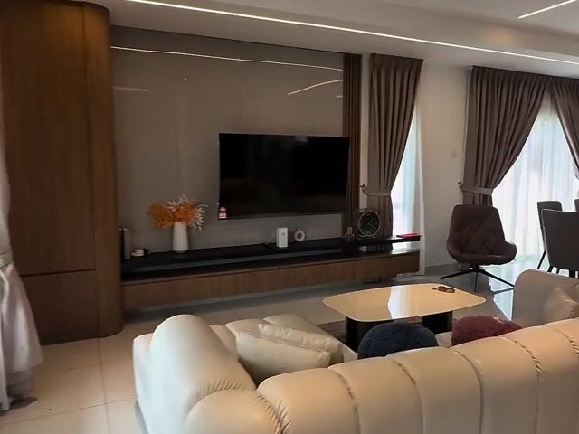 Video Image 1