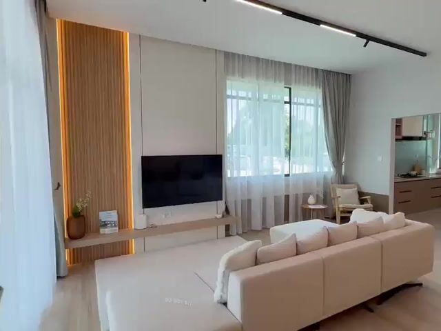 Video Image 1