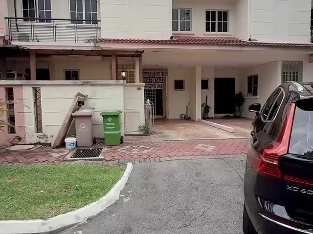 Video Image 1