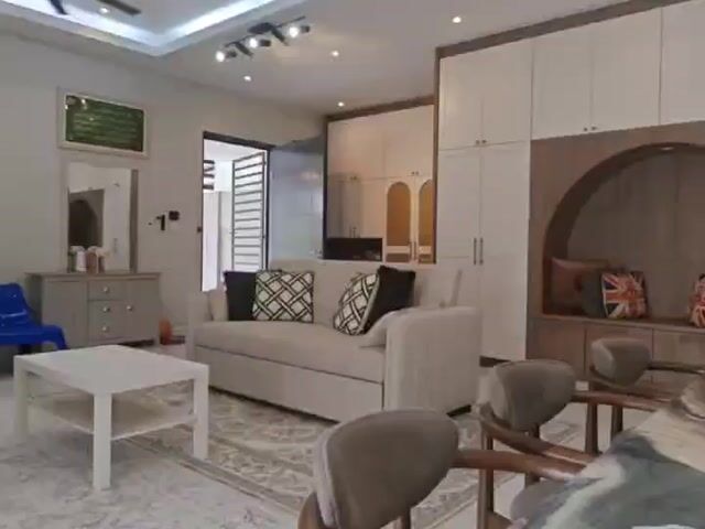 Video Image 1