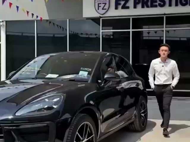 2022 Porsche MACAN 2.0 (A) - 1