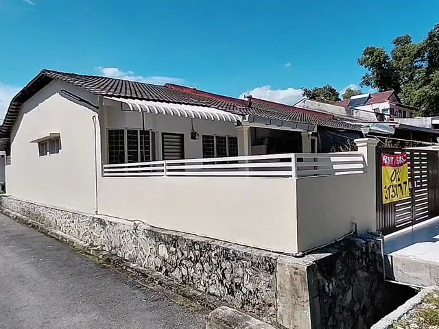 Video Image 1