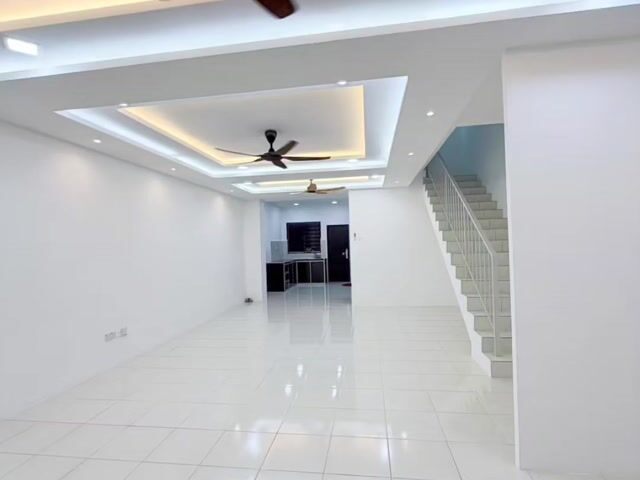 Video Image 1