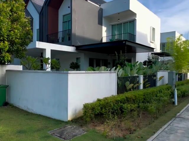 Video Image 1