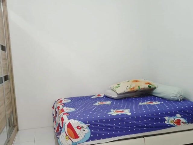 Video Image 1