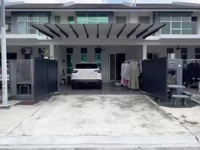 Video Image 1