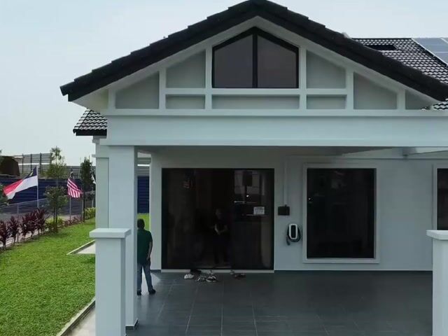 Video Image 1