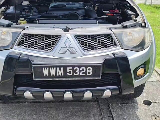 2012 Mitsubishi TRITON 2.5 VGT (A) - 1