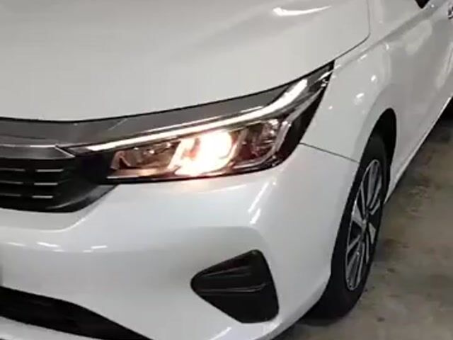 Honda CITY 1.5 E Full Service Warranty End 2028 - 1