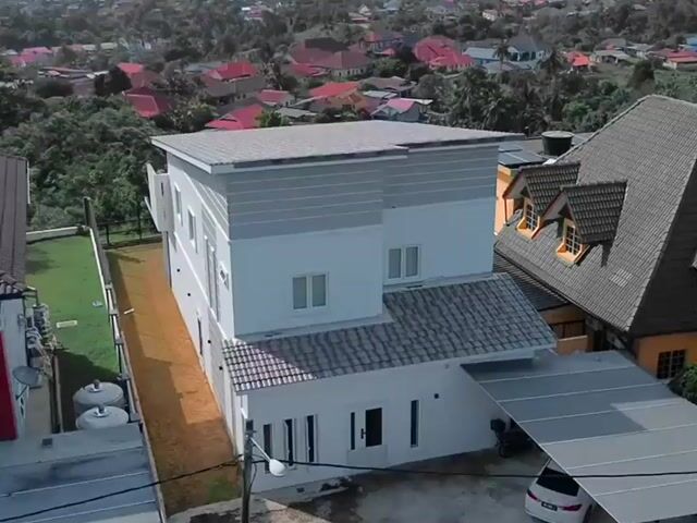 Video Image 1