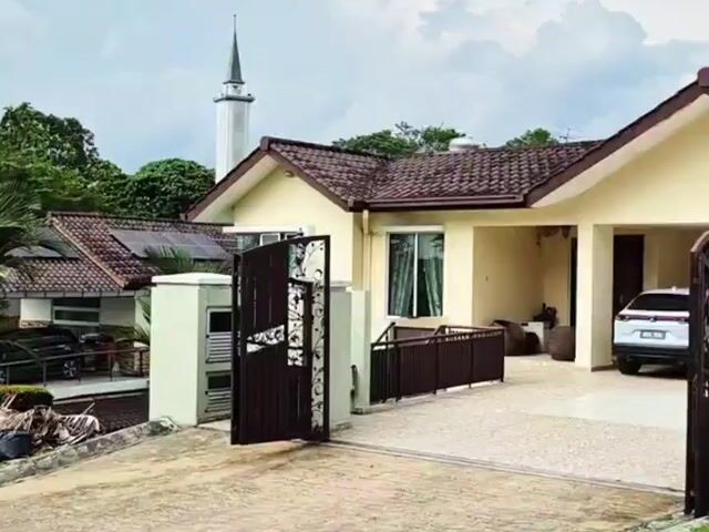 Video Image 1