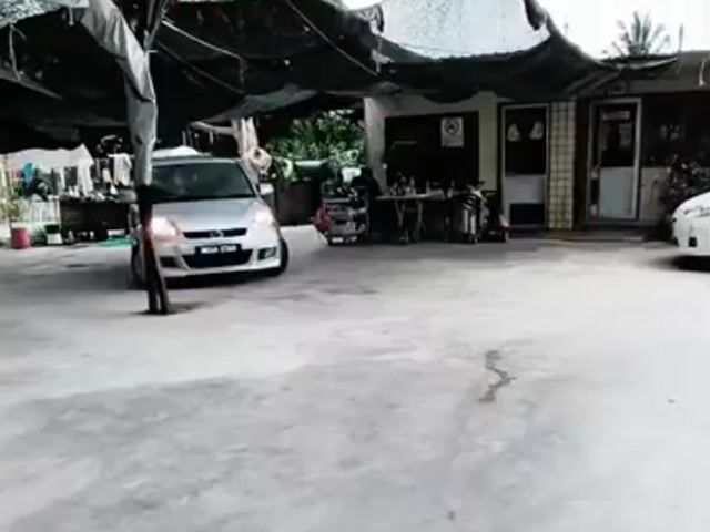 Perodua Myvi 1.3 Ezi (A) 2011 - 1