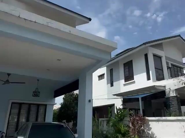 Video Image 1