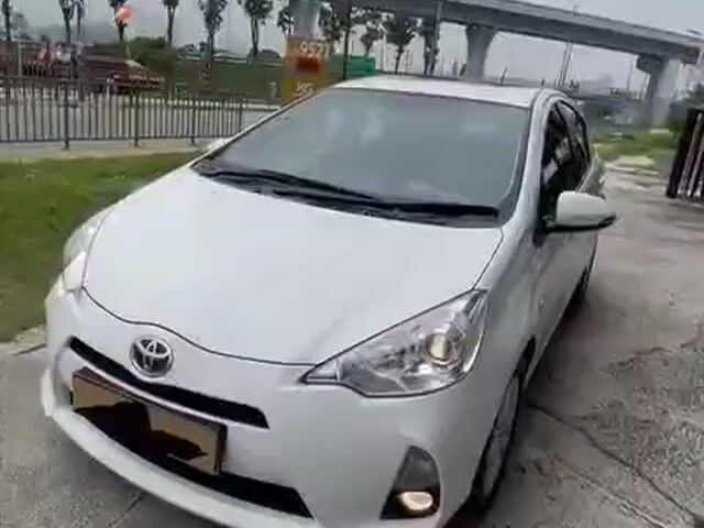 Toyota PRIUS C 1.5 (HYBRID) K/less P/start svc rec - 1