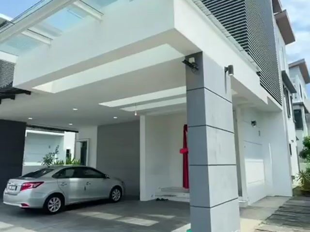 Video Image 1