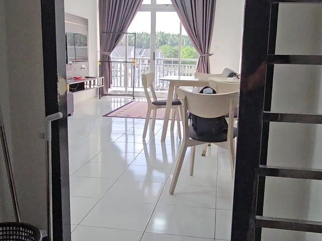 Video Image 1