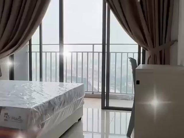 Video Image 1