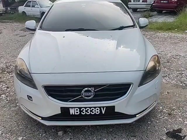 2015 Volvo V40 1.6 T4 (A) - 1