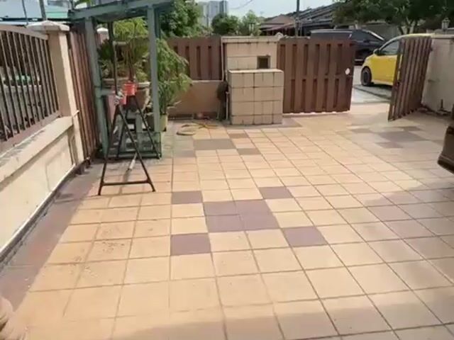 Video Image 1