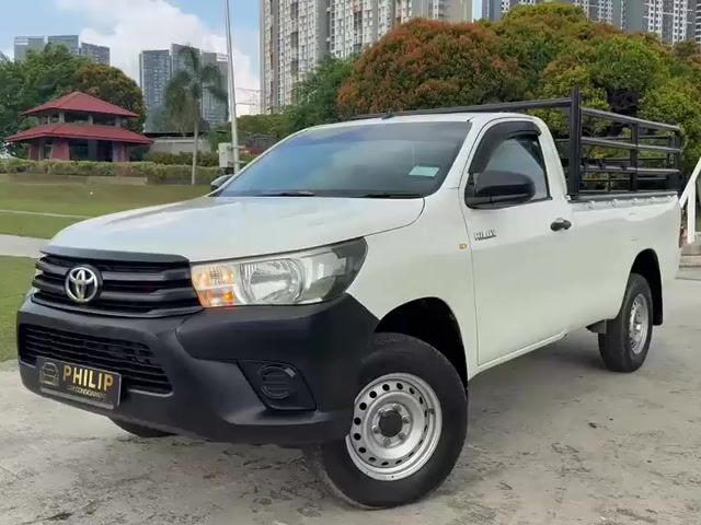 2019 TOYOTA HILUX SC 2.4 MT 4X4 Still Can Full Loa - 1