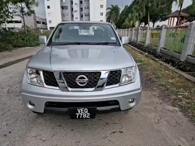 2015 Nissan NAVARA 2.5 CALIBRE (A)CONDITION TIPTOP - 1