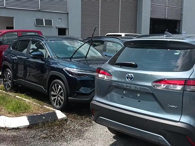 2026 Toyota CROSS 1.8 PETRO HEV 5 yrs service - 1