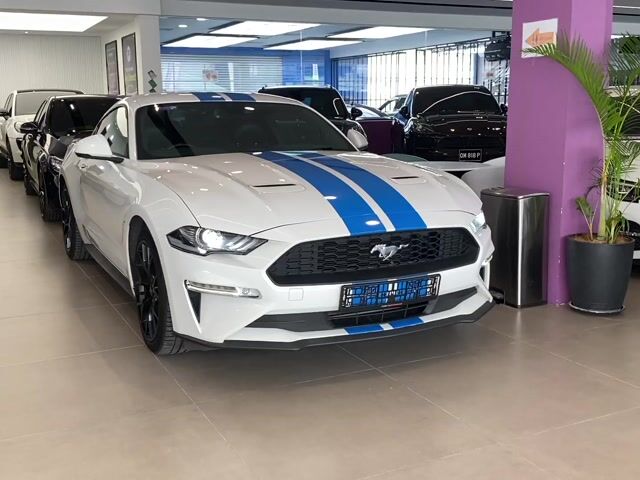 Ford Mustang 2.3 EcoBoost Fastback | 1 Owner | RWD - 1
