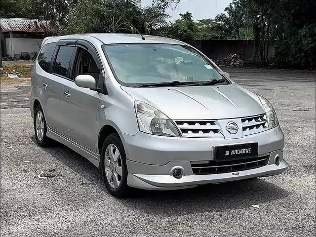 2011 Nissan GRAND LIVINA 1.8 PREMIUM/LUXURY (A) - 1