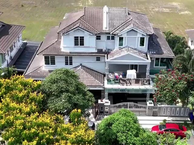 Video Image 1