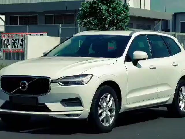 [2018] Volvo XC60 2.0 T5 FACELIFT Momentum Spec - 1