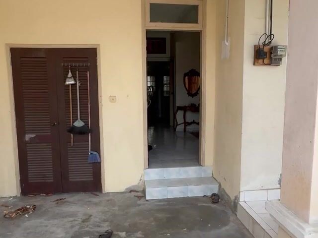 Video Image 1