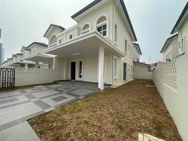 Video Image 1
