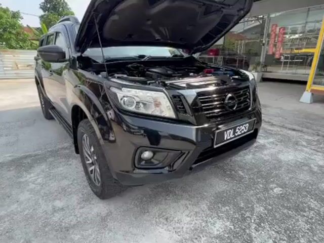 2017 Nissan Navara 2.5 (A) VL Ori Cond Leather  - 1