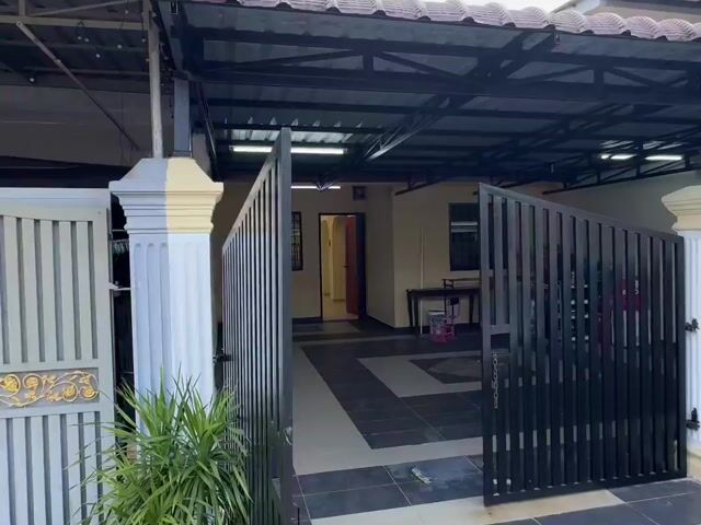 Video Image 1