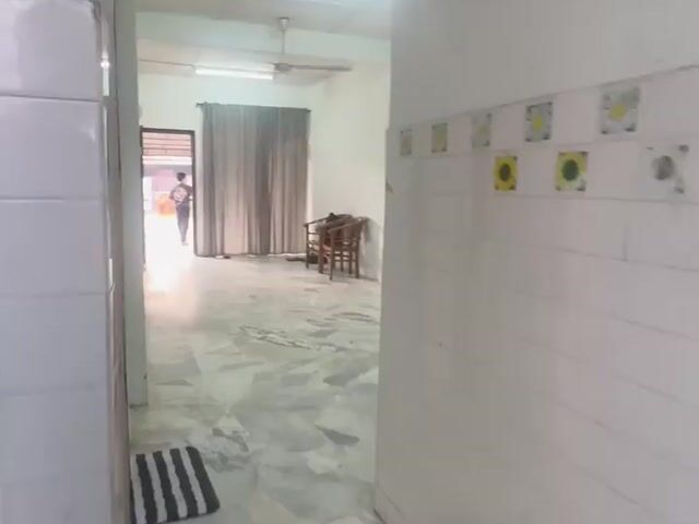 Video Image 1