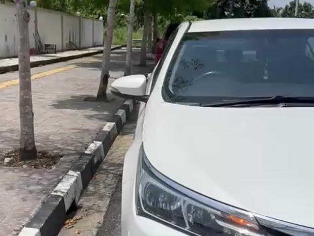 2019 Toyota COROLLA ALTIS 1.8 G FACELIFT (A) - 1