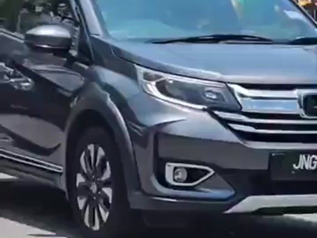 Facelift BR-V 1.5L V Full Loan Full Spec Honda BRV - 1