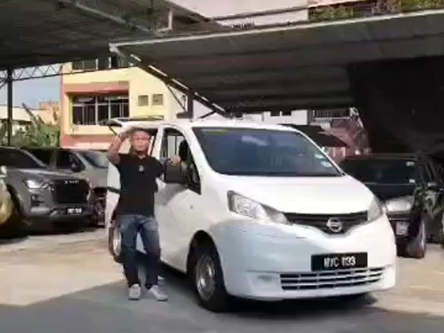 Y2013  NV200  SEMI PANEL1.6 Super Low Mileage 4xkm - 1
