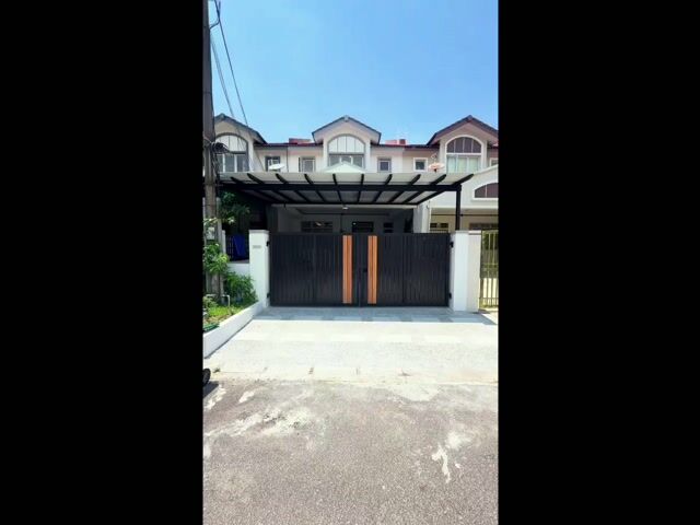 Video Image 1
